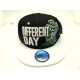 2104-07 DIFFERENT DAY SNAP BACK BLK/WHT