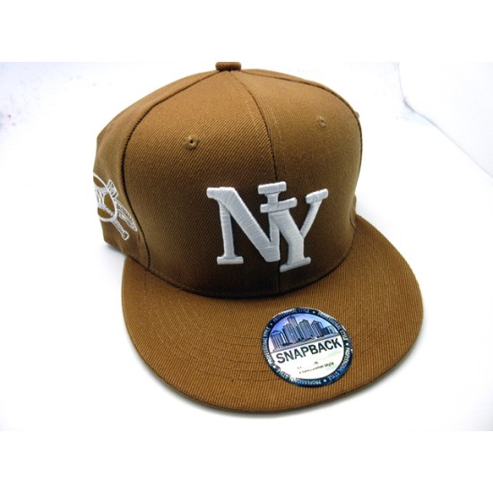 2104-10 CITY CLASSIC 21 SNAP BACK NEW YORK TIM/WHT