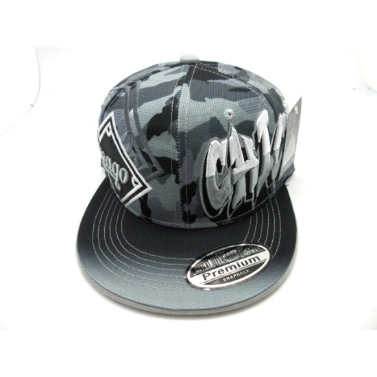 2401-14 GRAFFTI CITY NAME SNAP CHICAGO CAMO/BK/GREY