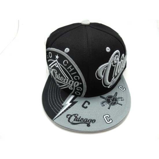 2404-06 THUNDER CITY NAME LOGO SNAP CHICAGO BLK/GRY